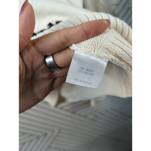 ST. JOHN Women's White Sweater Black Embroidery Knit Long Sleeve Size P STAINED - Picture 7 of 9